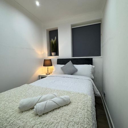 Manor Court 1 Apartment ลอนดอน ภายนอก รูปภาพ