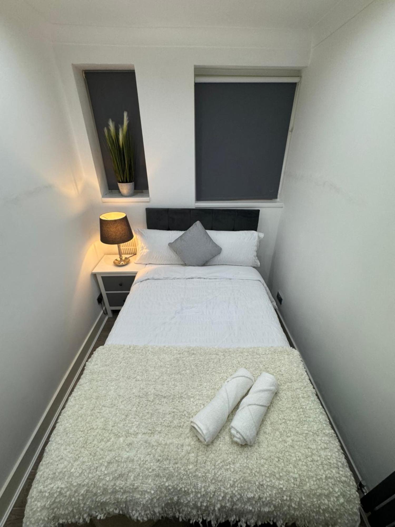 Manor Court 1 Apartment ลอนดอน ภายนอก รูปภาพ