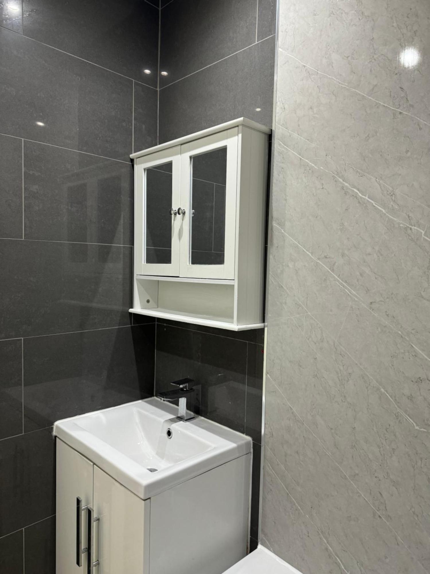 Manor Court 1 Apartment ลอนดอน ภายนอก รูปภาพ