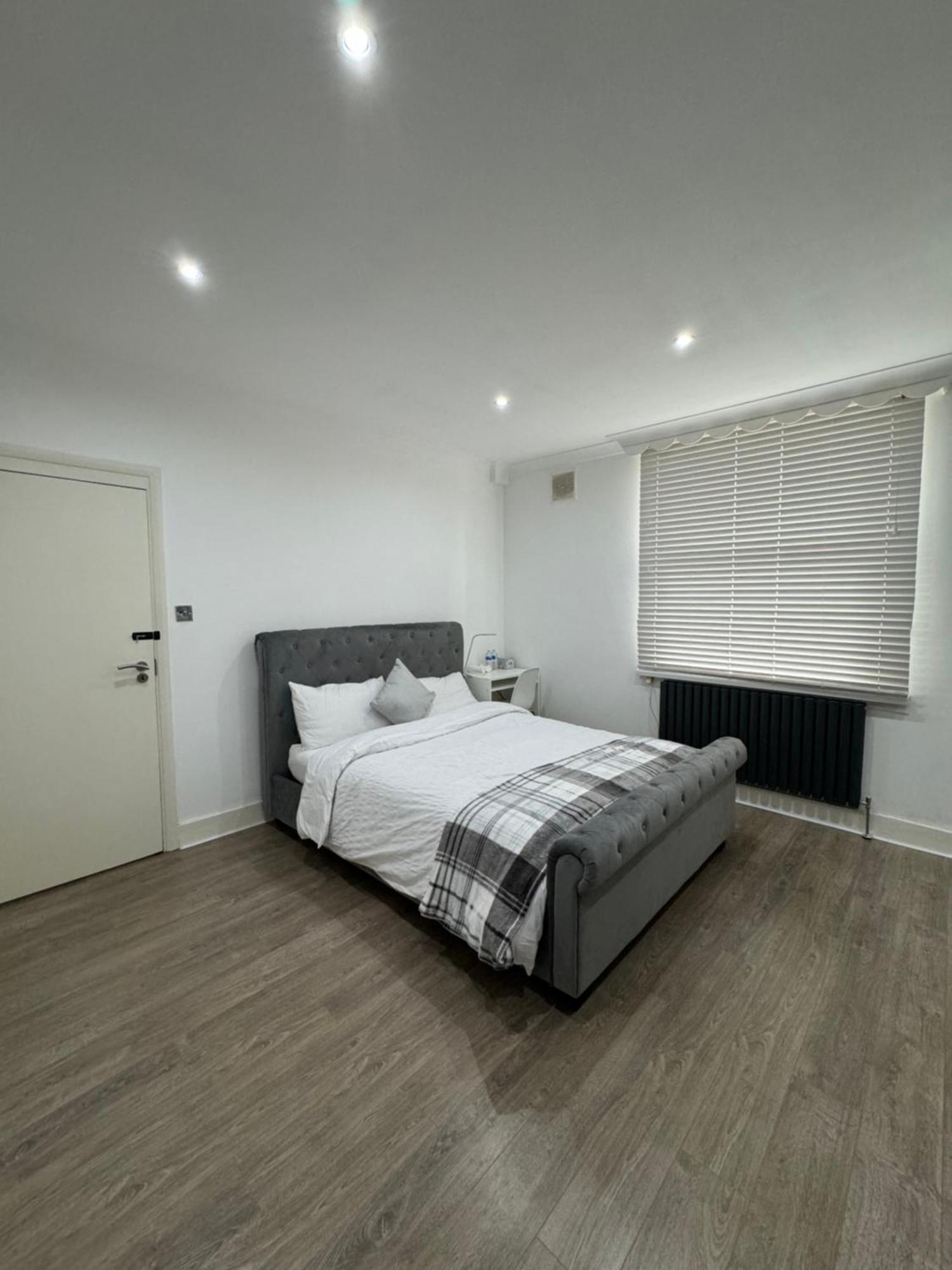 Manor Court 1 Apartment ลอนดอน ภายนอก รูปภาพ