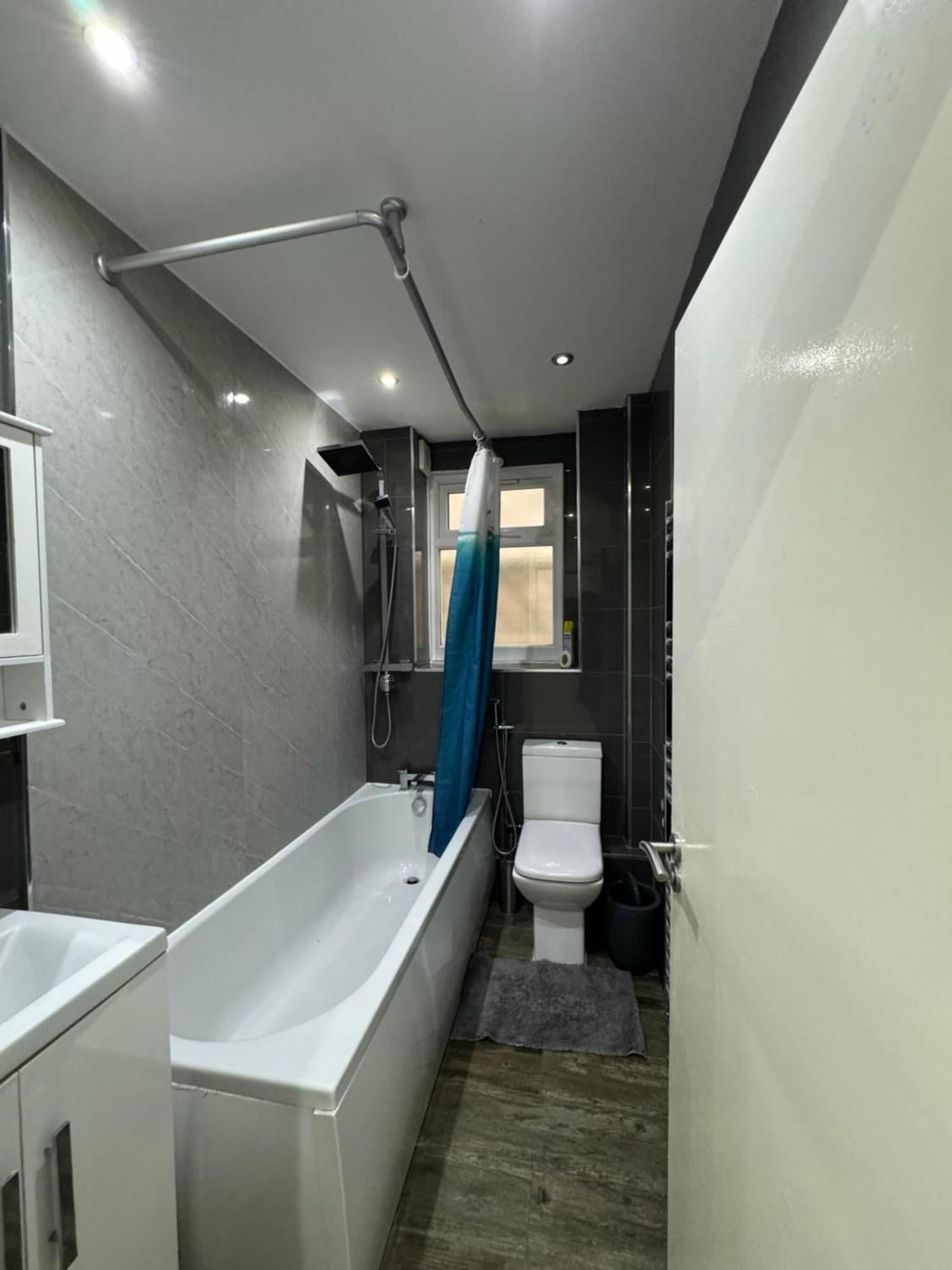 Manor Court 1 Apartment ลอนดอน ภายนอก รูปภาพ