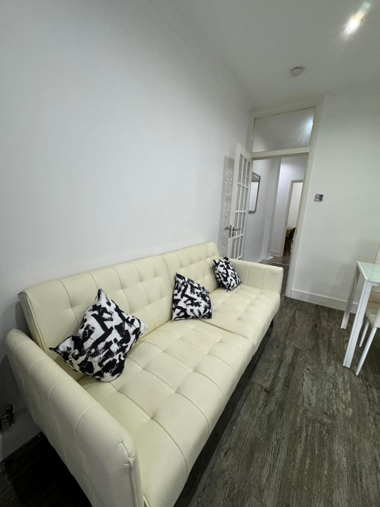 Manor Court 1 Apartment ลอนดอน ภายนอก รูปภาพ